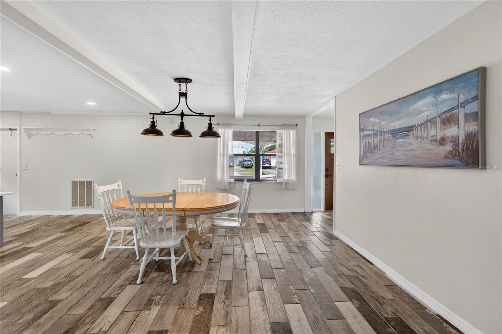 SHERYL MANOR - Residential