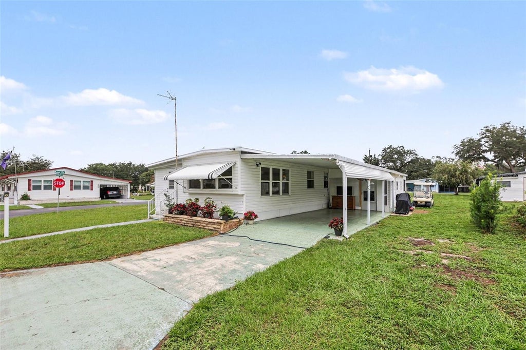Photo of 37249 Hammond Drive, Zephyrhills, FL 33541 (MLS # TB8533966)