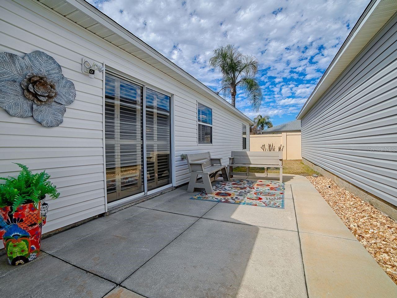 1017 RIDGEVILLE ROAD