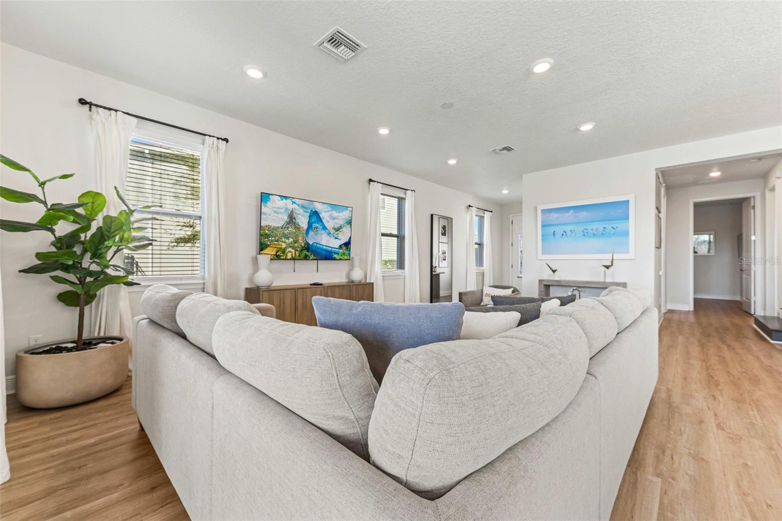 REUNION WEST PH 4 - Residential Lease