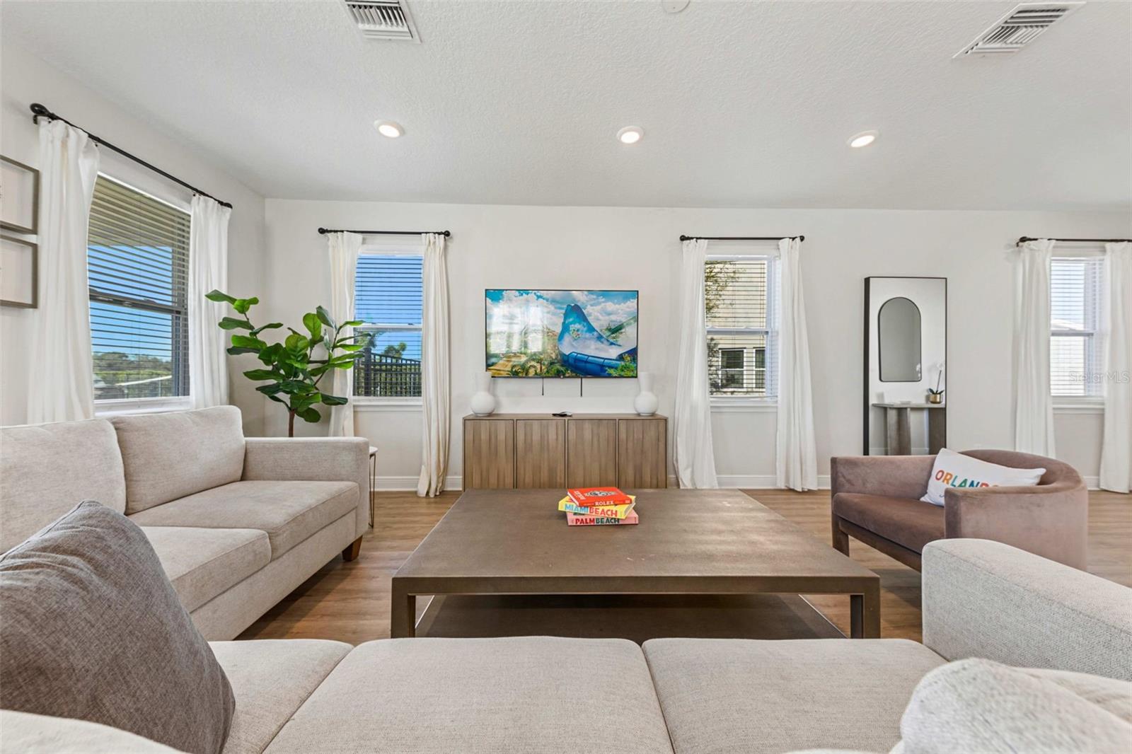 REUNION WEST PH 4 - Residential Lease