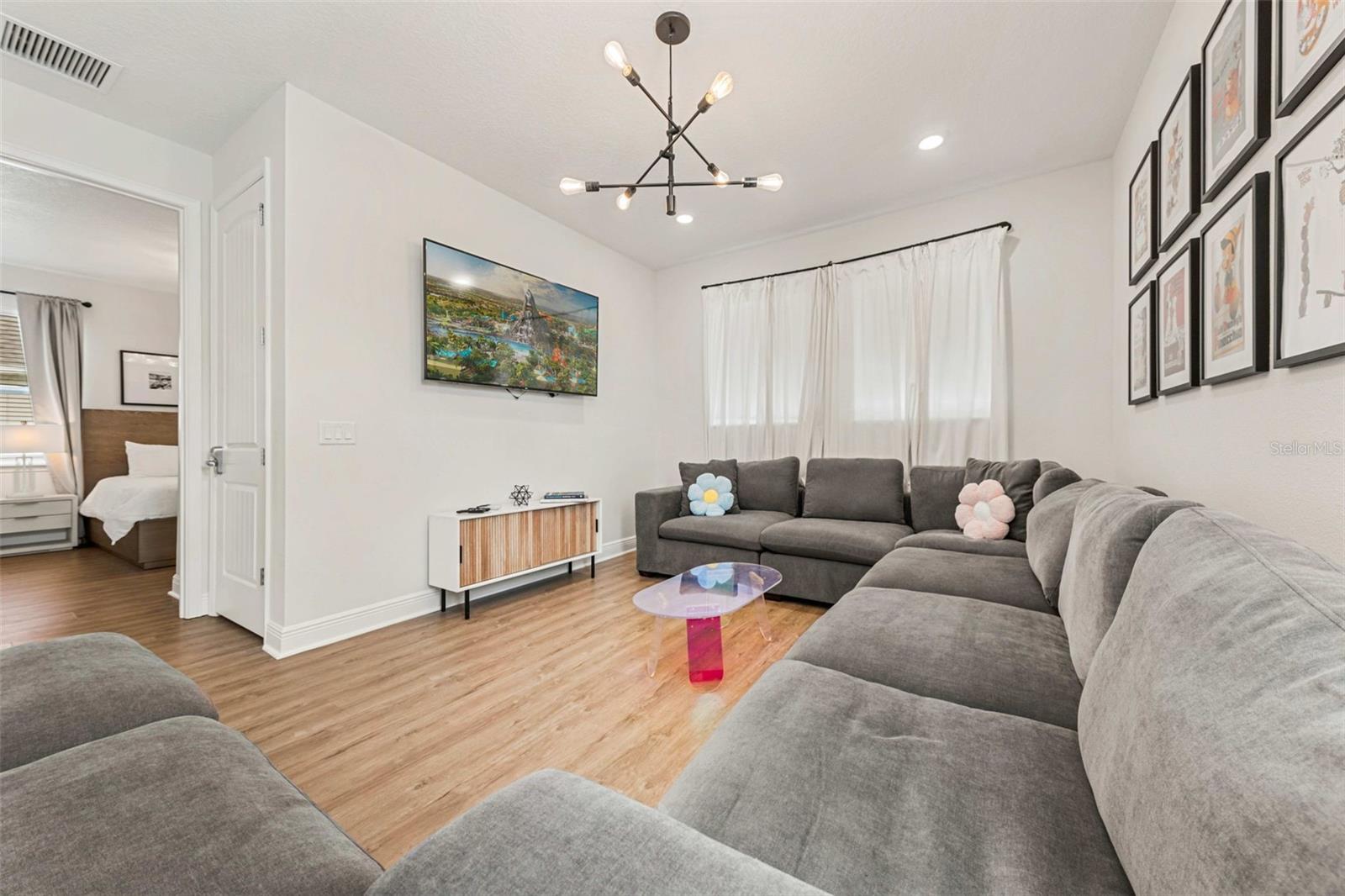 REUNION WEST PH 4 - Residential Lease