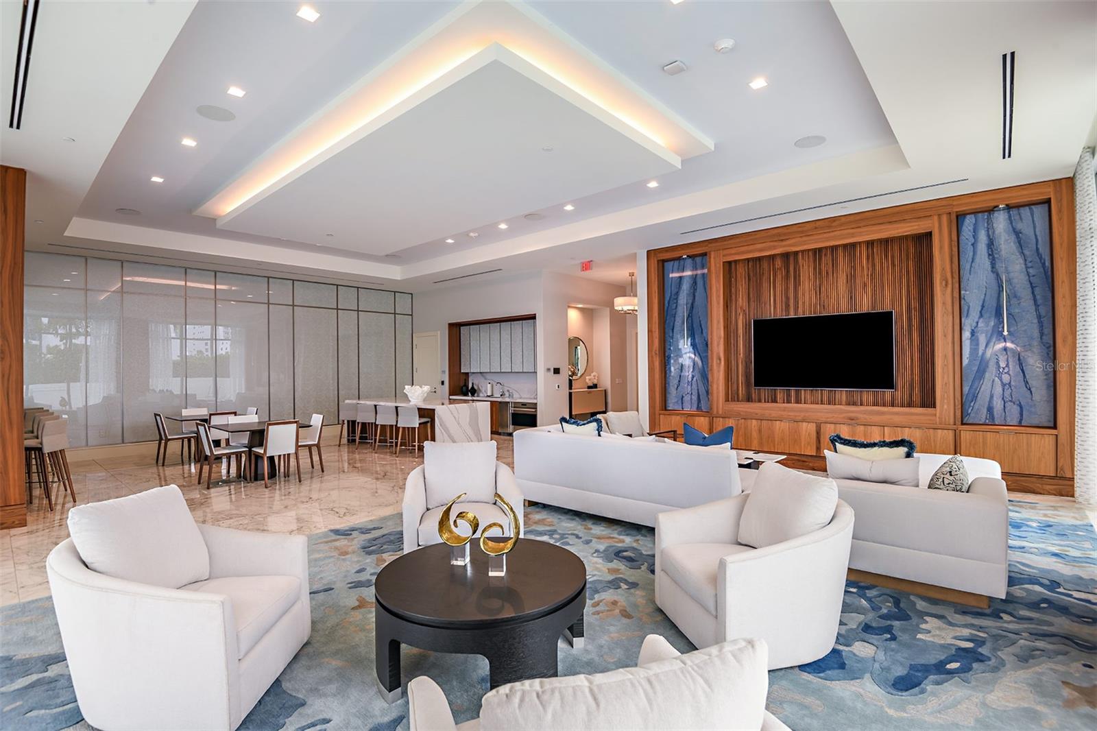 THE RITZ-CARLTON RESIDENCES - Residential