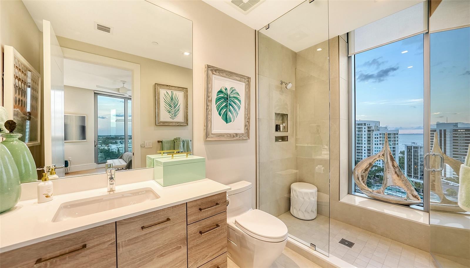 THE RITZ-CARLTON RESIDENCES - Residential