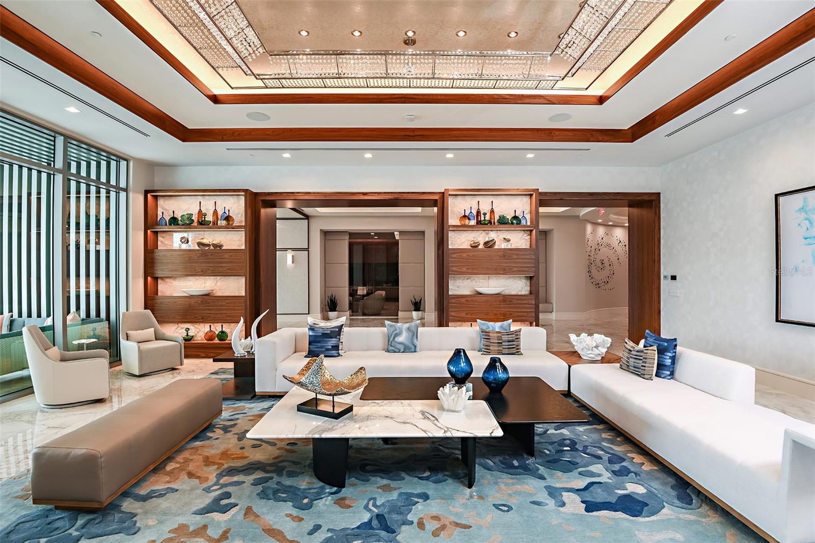 THE RITZ-CARLTON RESIDENCES - Residential