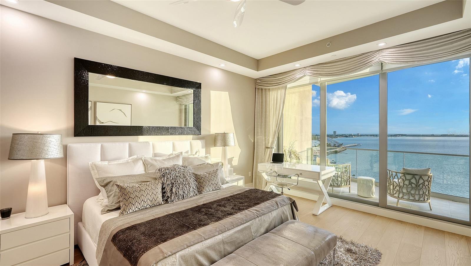 THE RITZ-CARLTON RESIDENCES - Residential