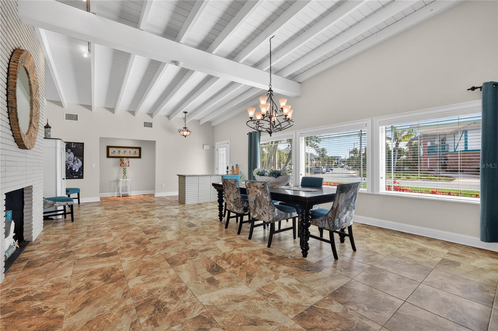 BRIGHTWATER BEACH ES - Residential