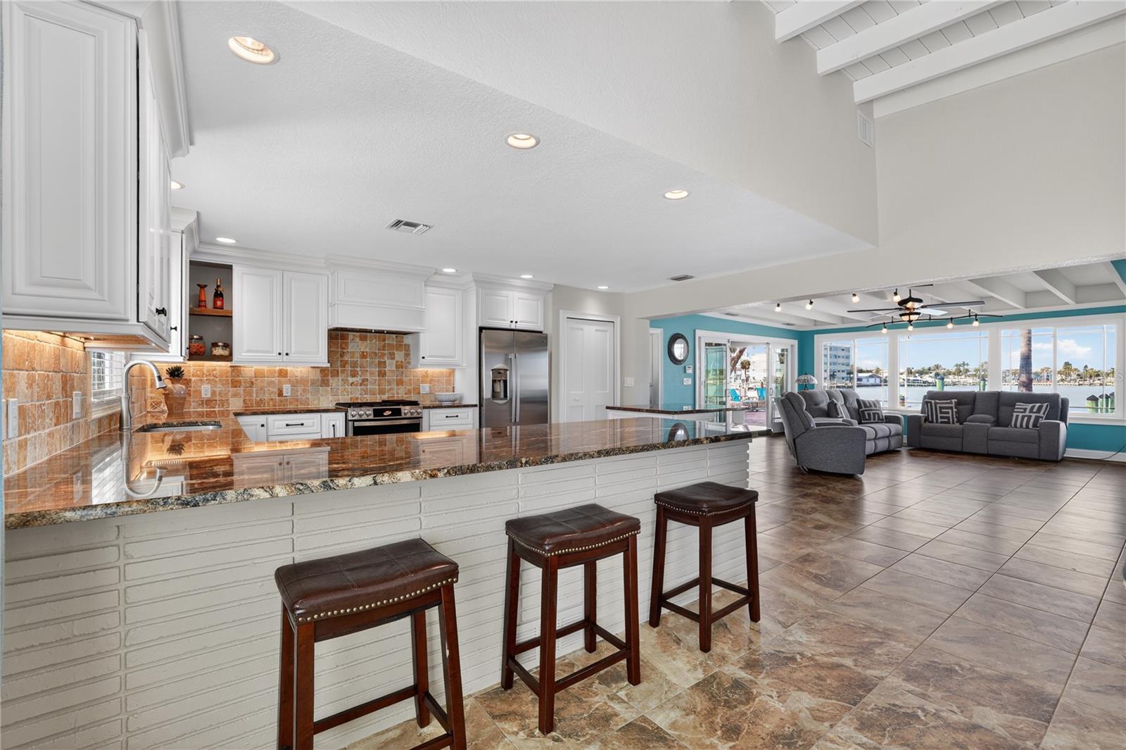 BRIGHTWATER BEACH ES - Residential