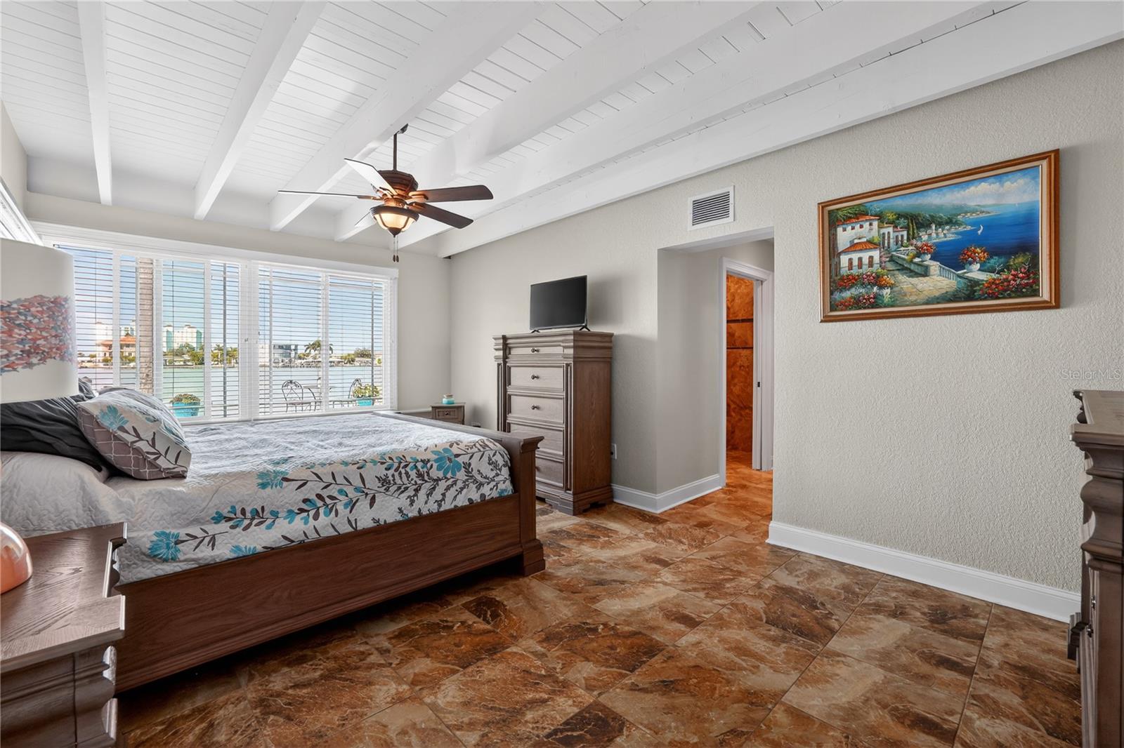 BRIGHTWATER BEACH ES - Residential