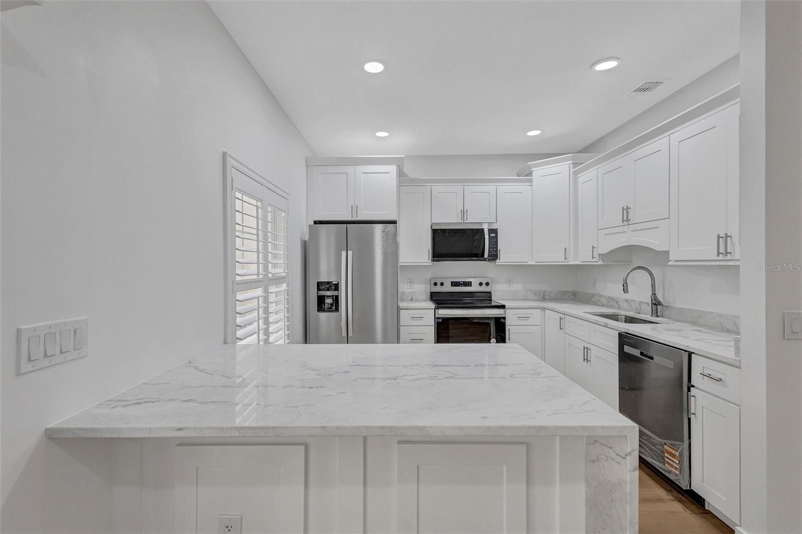 7696 PLANTATION CIRCLE 7696