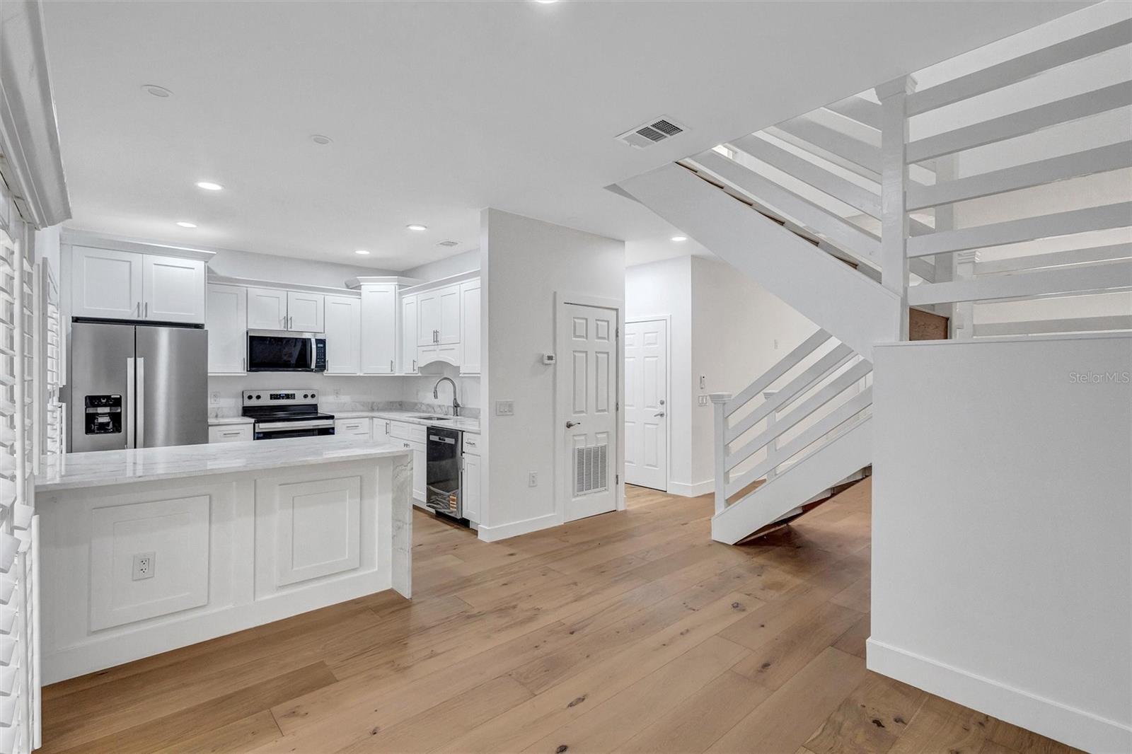 7696 PLANTATION CIRCLE 7696