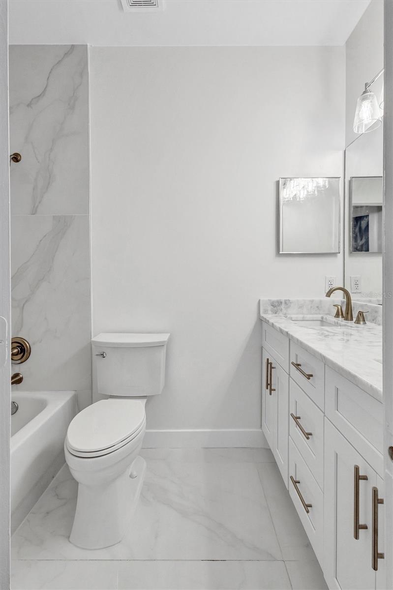 CAROLINA LANDINGS AT UNIVERSITY PLACE C - Residential