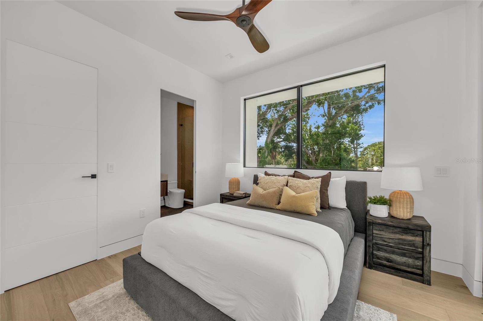 GROVE LAWN REP - Residential