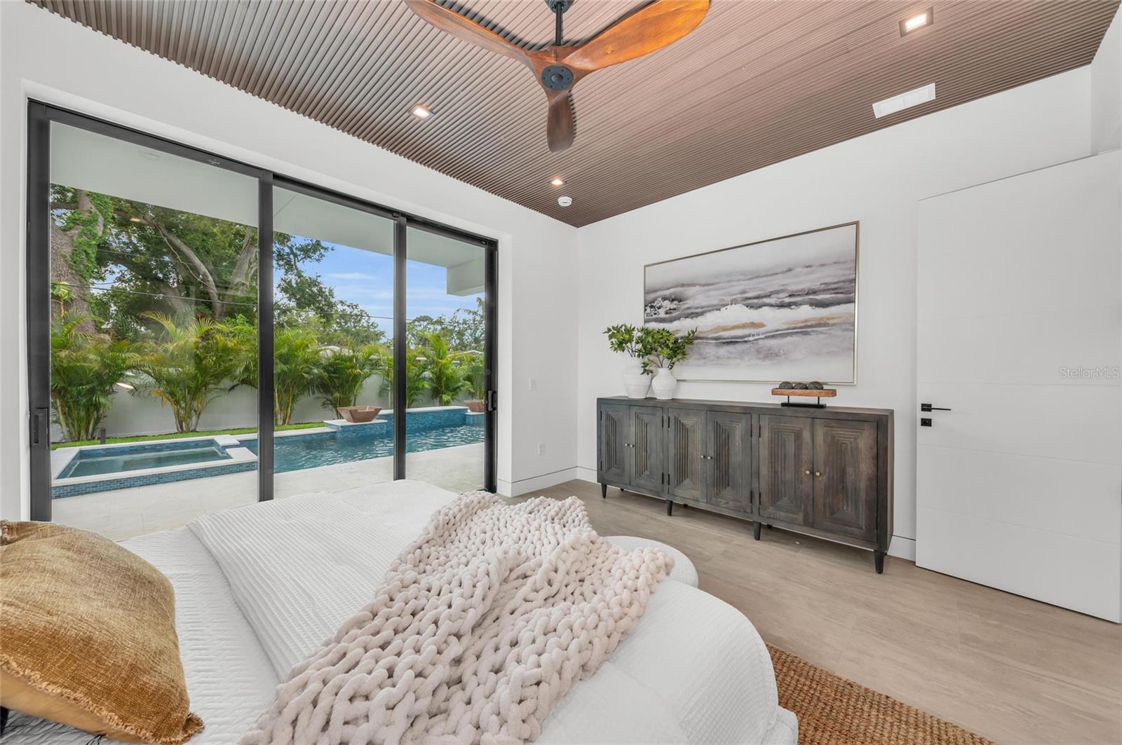 GROVE LAWN REP - Residential