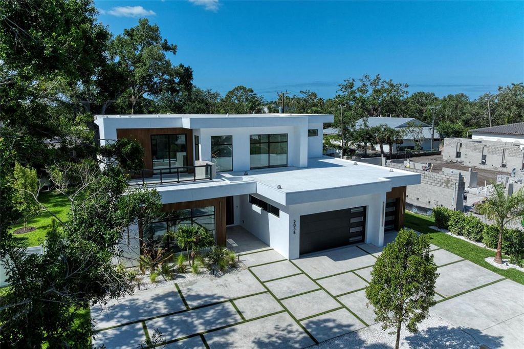 Photo of 2038 Datura Street, Sarasota, FL 34239 (MLS # A4628396)