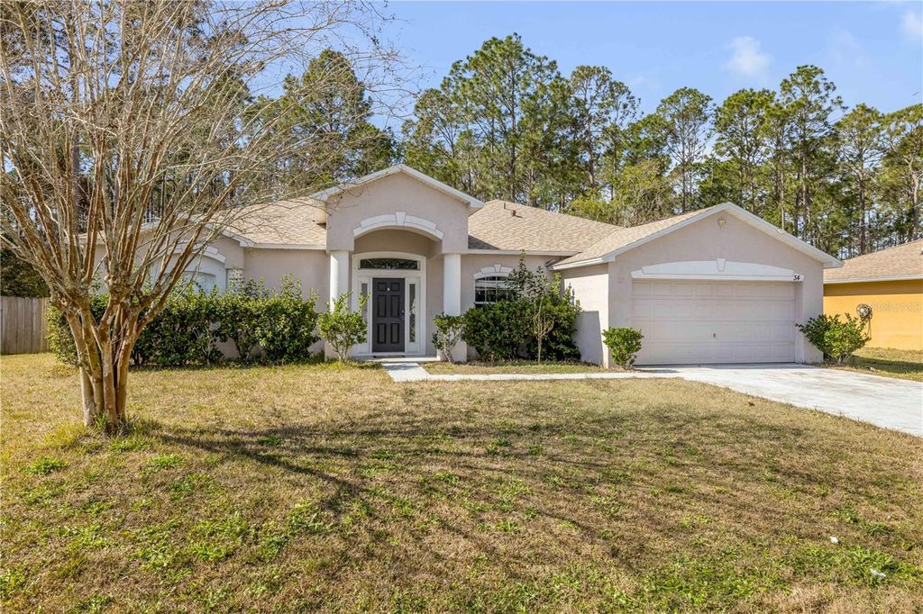 Photo of 34 Richardson Drive, Palm Coast, FL 32164 (MLS # O6387391)