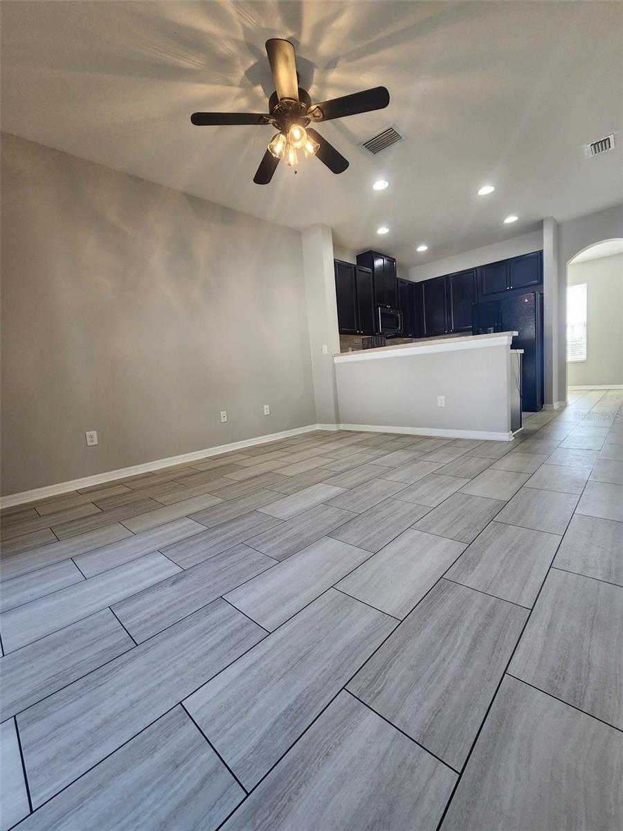 OAK CREEK PRCL 2 UNIT 2B - Residential Lease