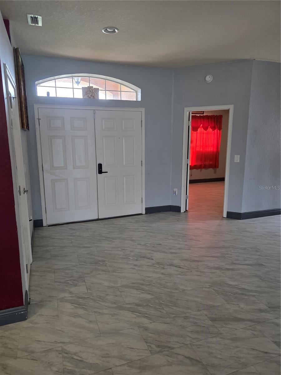 HARTFORD ESTATES - Residential