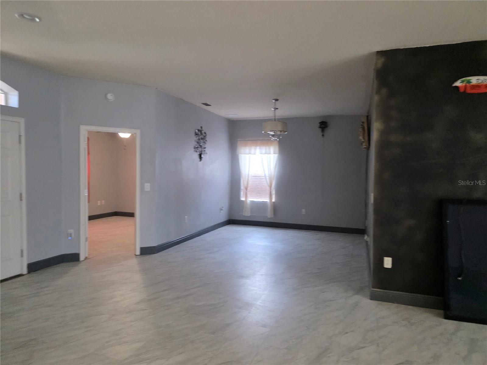 HARTFORD ESTATES - Residential