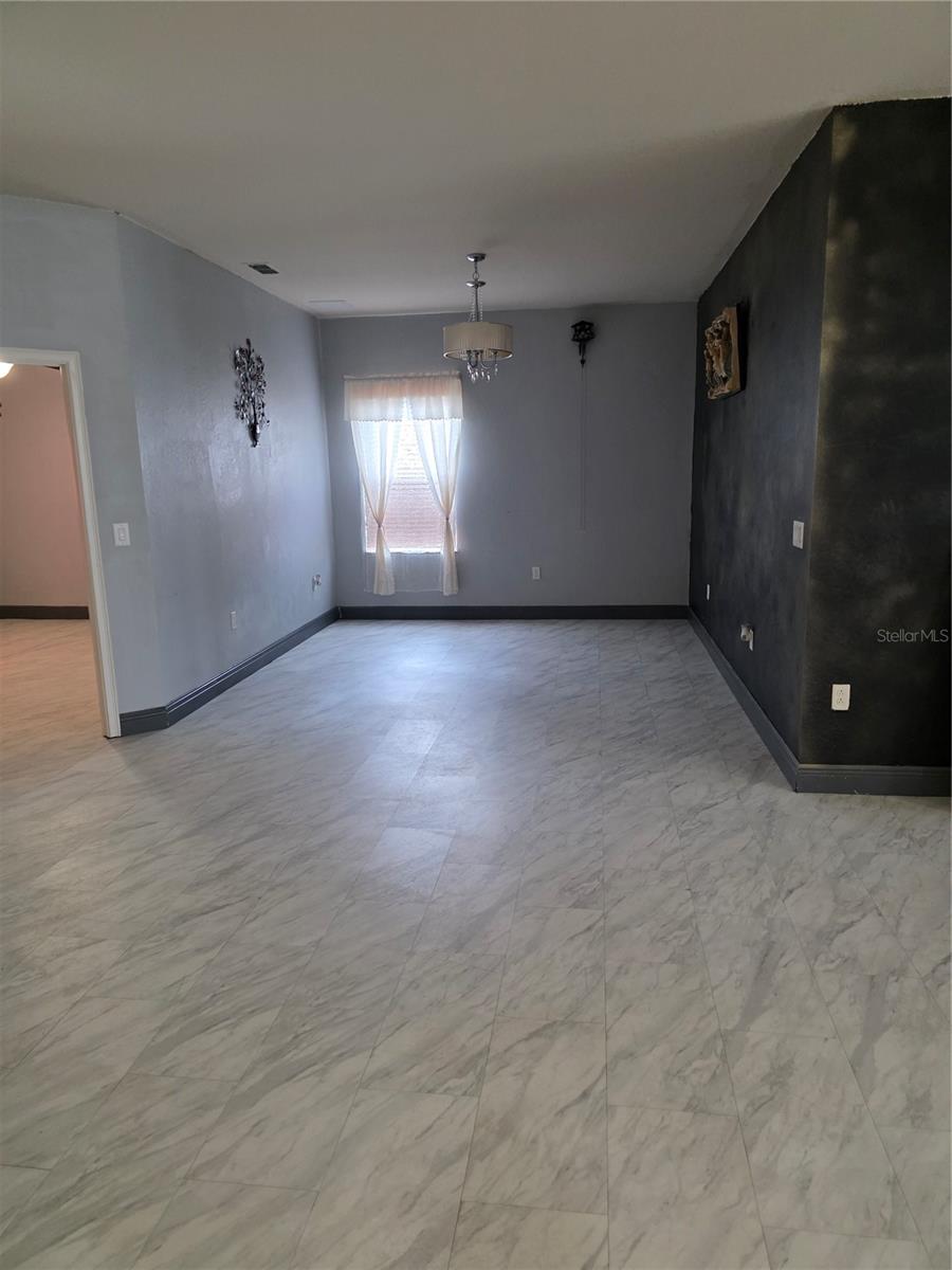 HARTFORD ESTATES - Residential
