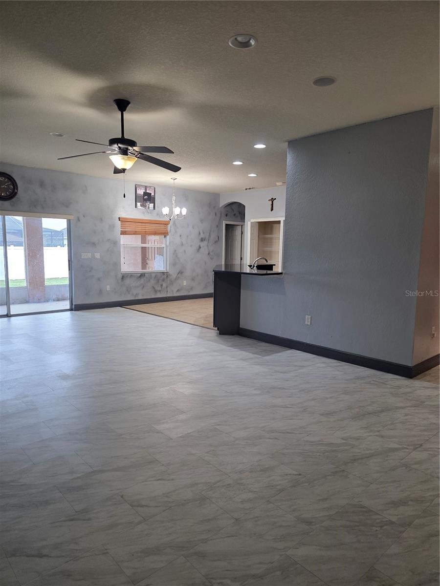 HARTFORD ESTATES - Residential