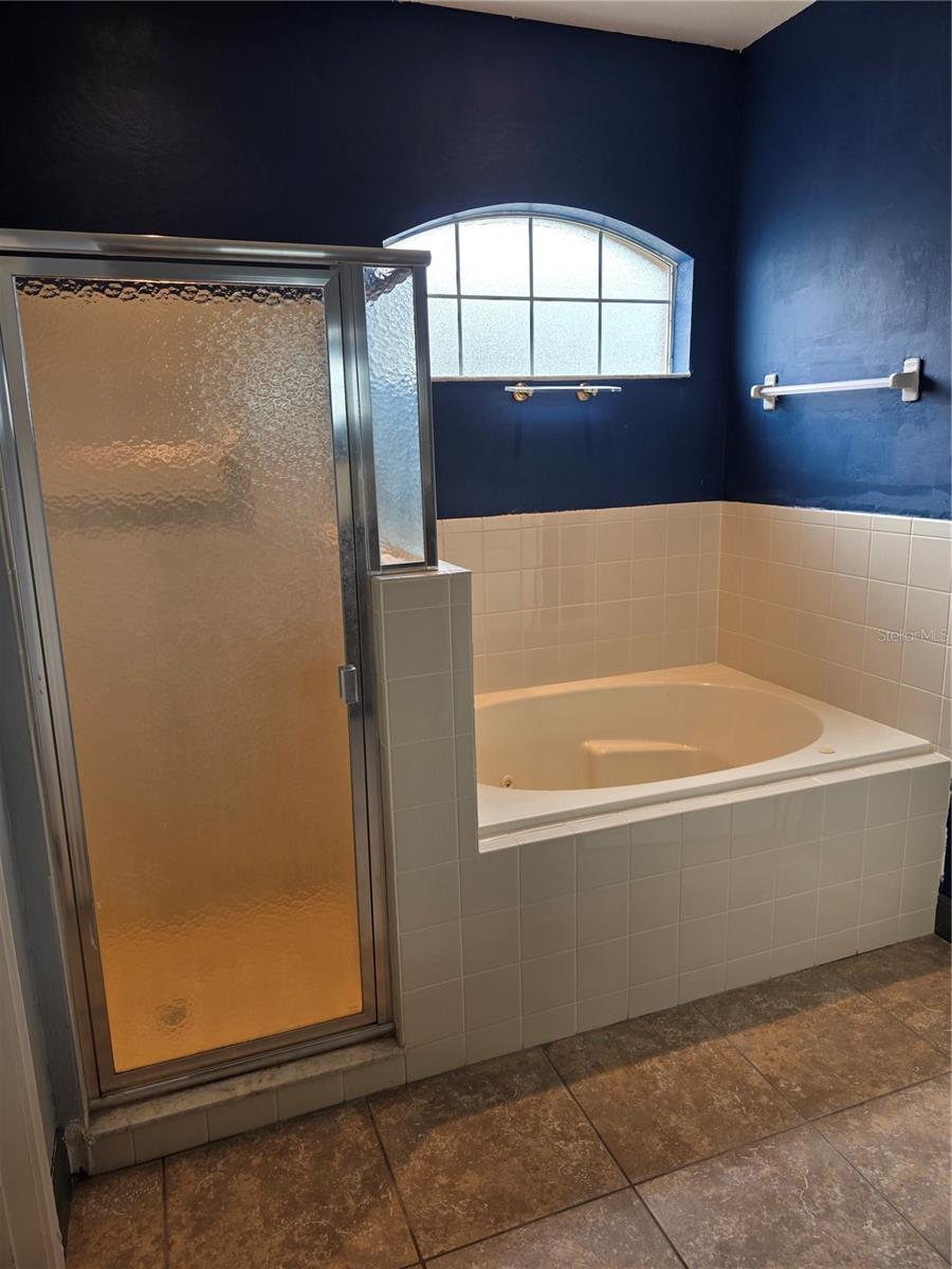 HARTFORD ESTATES - Residential