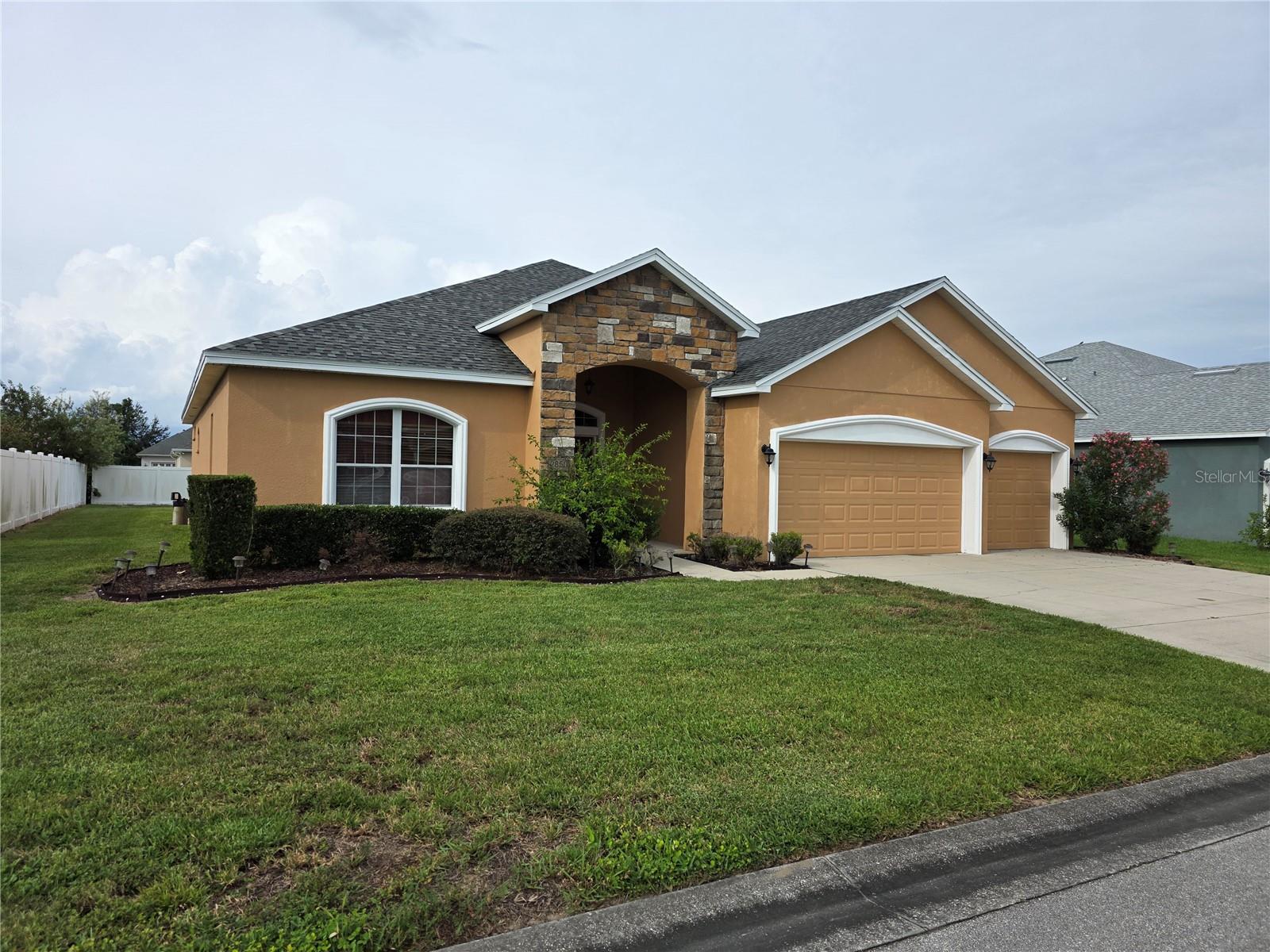 Located in the gated community of Hartford Estates in South Lakeland, this spacious 5-bedroom, 3-bathroom home with a den and 3-car garage offers modern living at its finest.
Built in 2015, this home features a thoughtfully designed open floor plan ideal for entertaining and everyday comfort. The kitchen includes real wood cabinetry, quartz countertops, recessed lighting, ample storage, and generous counter space.
Enjoy high ceilings, ceiling fans, a surround sound system, and a separate dining area for formal or casual gatherings. The split floor plan provides privacy, with the primary suite featuring a walk-in closet, dual vanities, a jet spa soaking tub, and a separate walk-in shower.
Additional highlights include an inside utility room, vinyl flooring, and smart home features—including smart entry, light switches, fans, thermostat, and sprinkler system.
New Shingles installed on July/2025 and new exterior paint on July/2025.
Relax or entertain in the private enclosed screen room, surrounded by low-maintenance, Florida-friendly landscaping.
Don’t miss your opportunity to own this beautiful home in one of South Lakeland’s most desirable communities. Schedule your showing today!