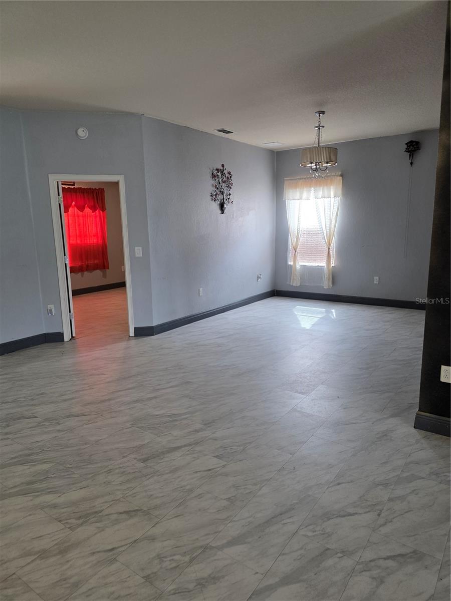 HARTFORD ESTATES - Residential