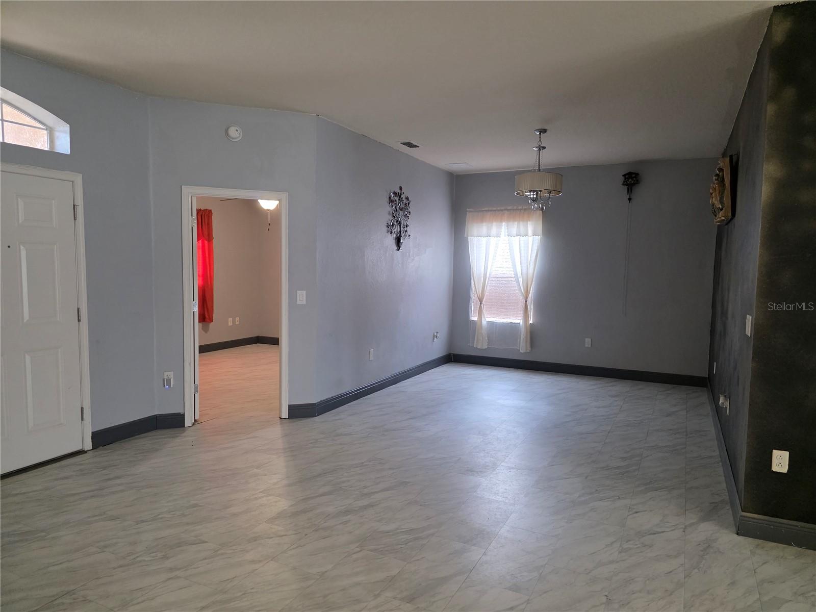 HARTFORD ESTATES - Residential