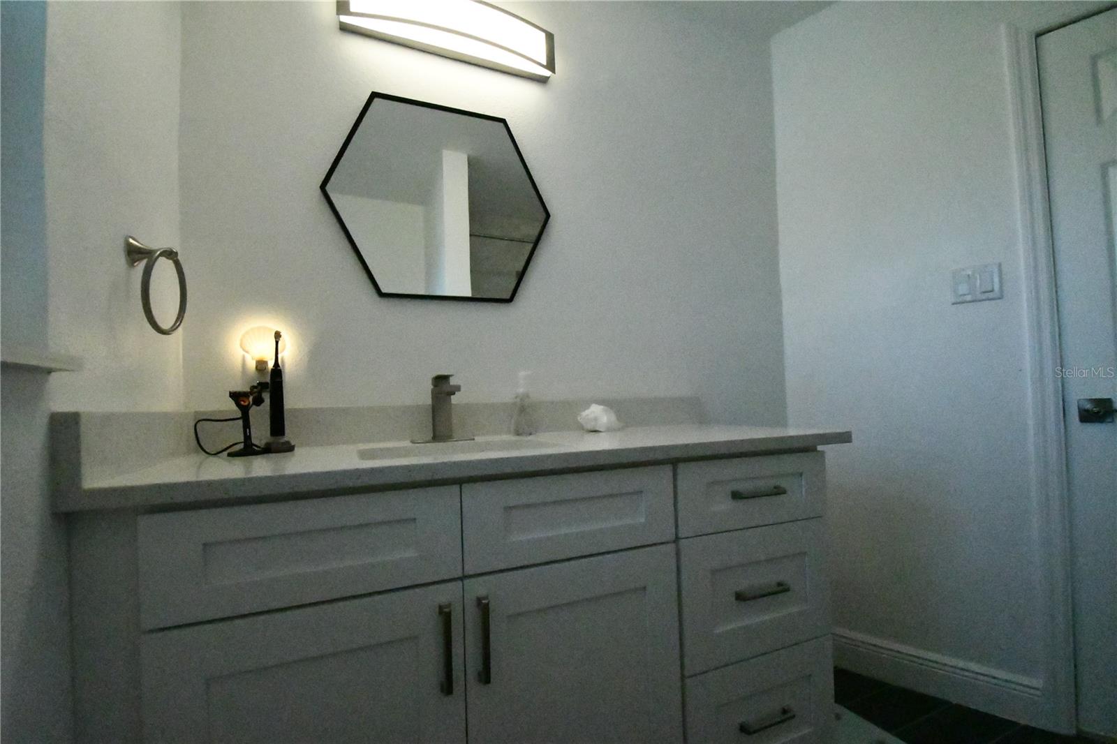 BAYWOOD SHORES 1ST ADD - Residential