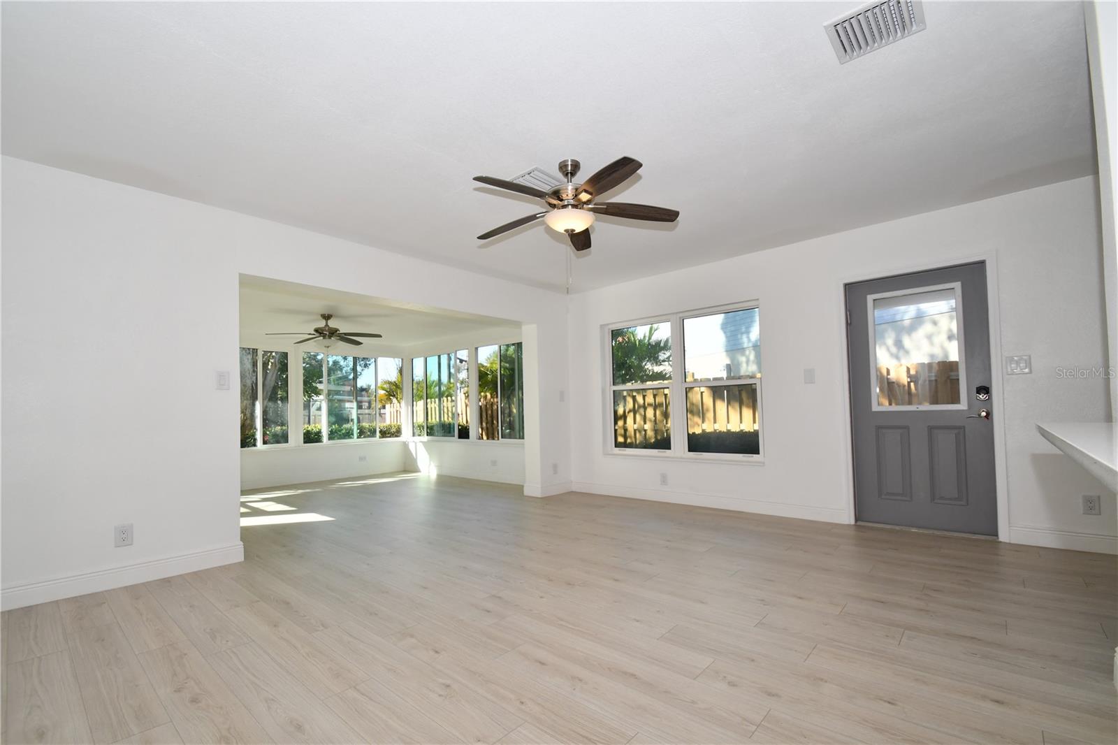 BAYWOOD SHORES 1ST ADD - Residential