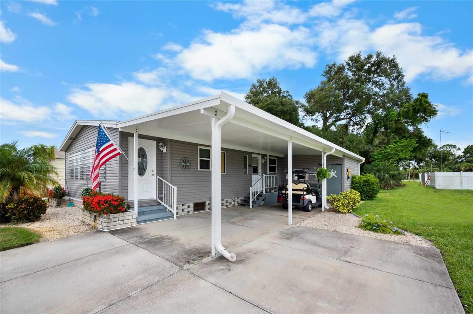 801 SEABROOKE DRIVE