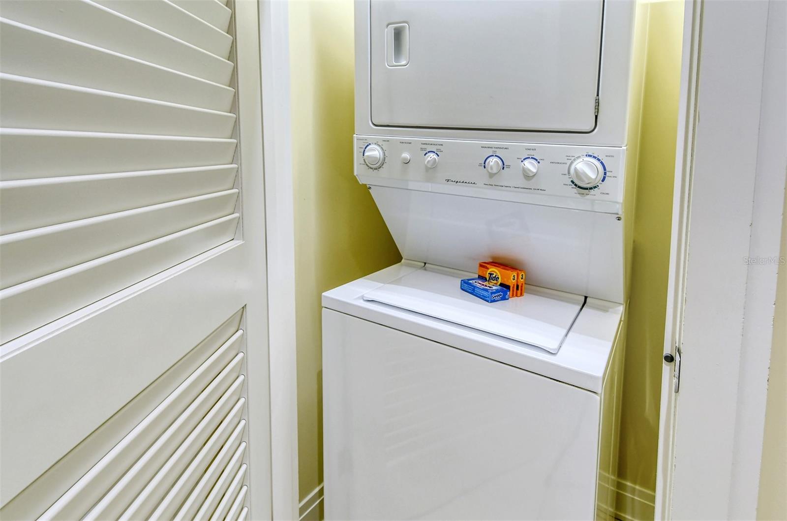 SIESTA KEY BEACH RESIDENCES - Residential