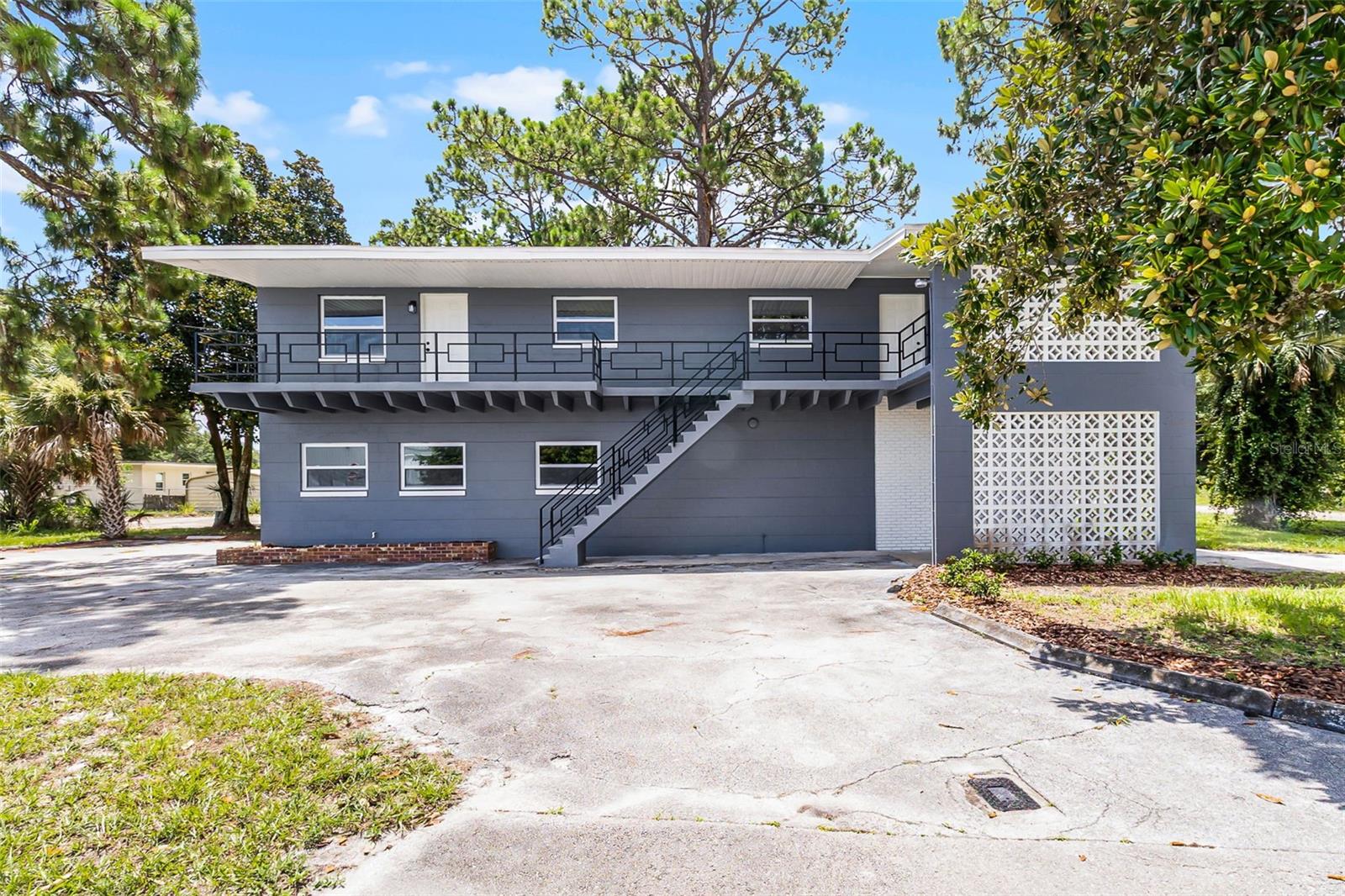 Welcome to your new home in paradise! Nestled along the scenic Indian River, this recently renovated apartment offers the perfect blend of serenity and excitement. Boasting 2 bedrooms and 1 bath, a bright, open kitchen with updated appliances, and central AC and ceiling fans throughout. Located just 5 minutes from historic downtown Titusville and 15 minutes from Kennedy Space Center, and just steps from Space View Park, allowing you front-row seats to rocket launches. Come see all this beautiful apartment has to offer!
Pet Policy --One Dog of 35lb or less (full grown size) - NO AGGRESSIVE BREEDS! Pet insurance is required as well as current vet records. A non-refundable pet fee and additional rent is required for an approve pet .
Failure to report any animal intended for residency will invalidate your application and immediately terminate your lease if you are selected.
YOU MUST TOUR THE PROPERTY PRIOR TO SUBMITTING AN APPLICATION.
Application Process: You will be required to submit the following when you fill out your application: Driver's License/State ID, Income Verification, and pictures, if any, of your pet. This must be done when you apply in order to proceed with your application. APPLICATION FEES ARE NON-REFUNDABLE AND APPLY TO EVERYONE 18+ YEARS OR OLDER.
We check:
Credit (rental collections and utility collections are red flags)
Rental history
Employment
Background (extent determined by HOA requirements)
Gross income must meet or exceed 3 times the monthly rent to qualify for the property you are interest-ed in. Example-Applicant must be able to prove $3000 gross income (verifiable) in order to qualify for home that rents for $1000 a month.
What is provable income? A copy of your last pay stub or a letter from your employer will help in deter-mining your income. Sometimes copies of your bank statement or your tax return, W2 forms or 1099 forms are necessary as well. Types of income include, Child Support, Spousal Support, SSI, Retirement and/or Disability, Wages, Parental Support and Student Financial Aid.
ALL APPLICATIONS ARE SUBJECT TO OWNER APPROVAL!