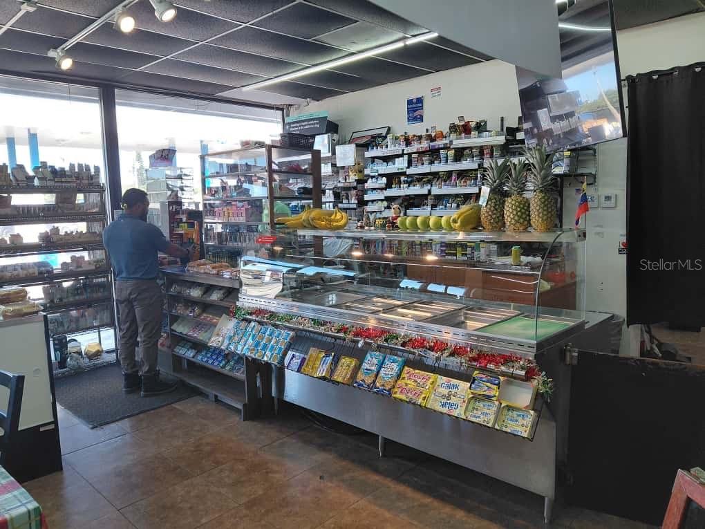 TOWNN COUNTRY PARK UN 06 - Business Opportunity