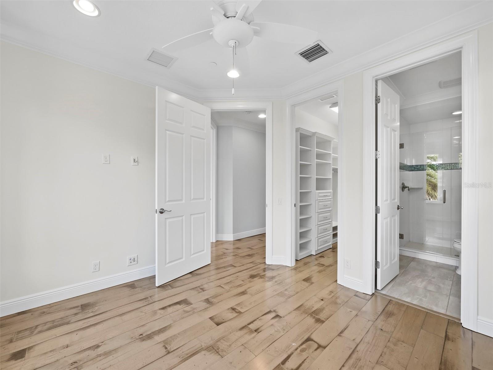 CONRAD BEACH - Residential