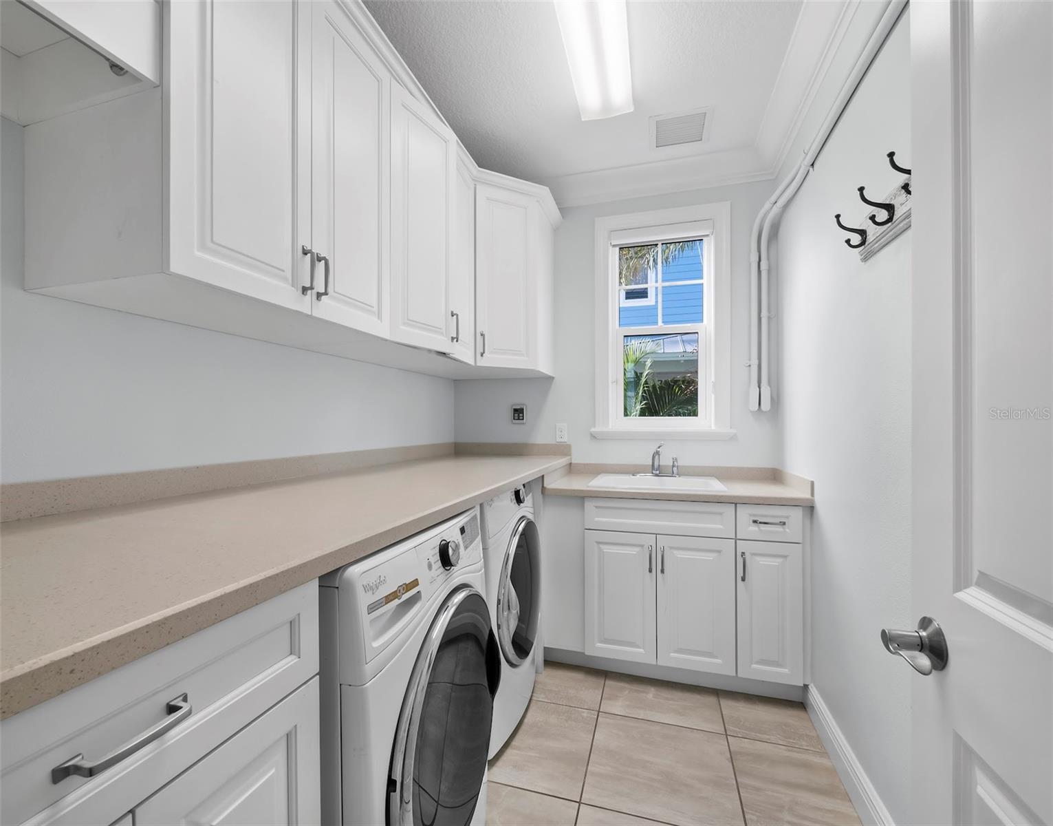 CONRAD BEACH - Residential