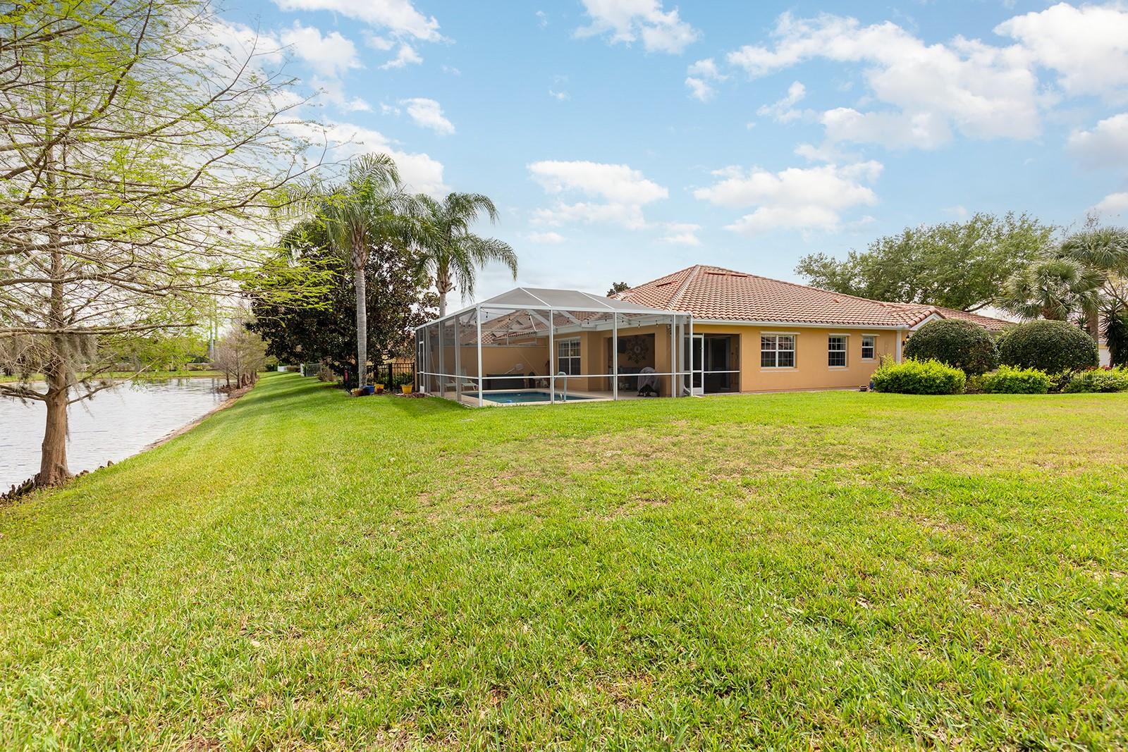 VILLAGEWALK/LK NONAD & 01 - Residential