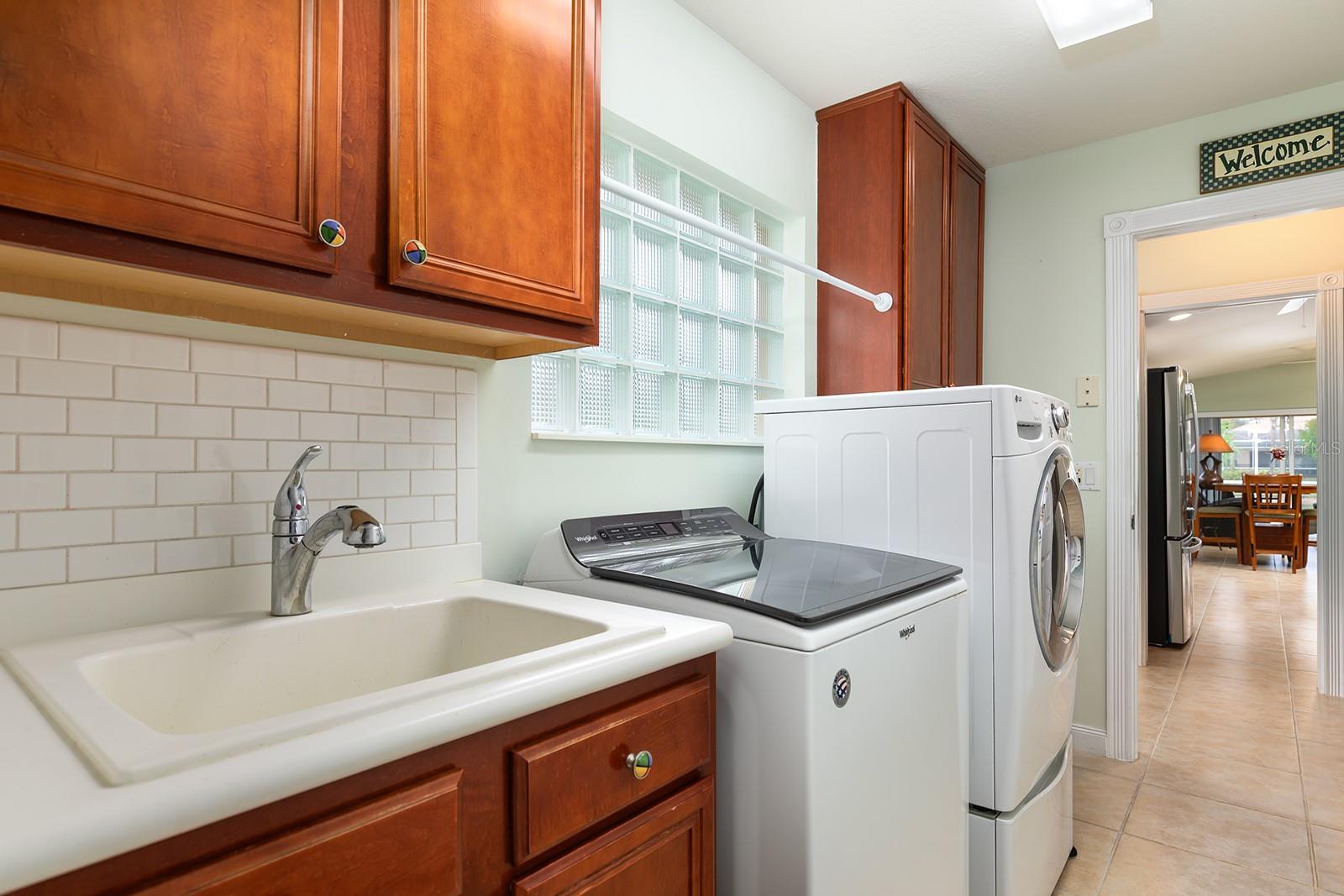 VILLAGEWALK/LK NONAD & 01 - Residential