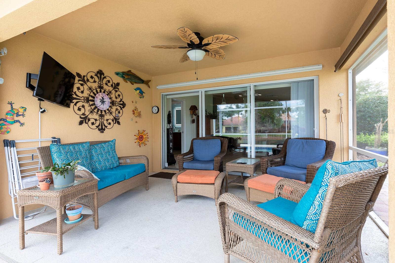 VILLAGEWALK/LK NONAD & 01 - Residential