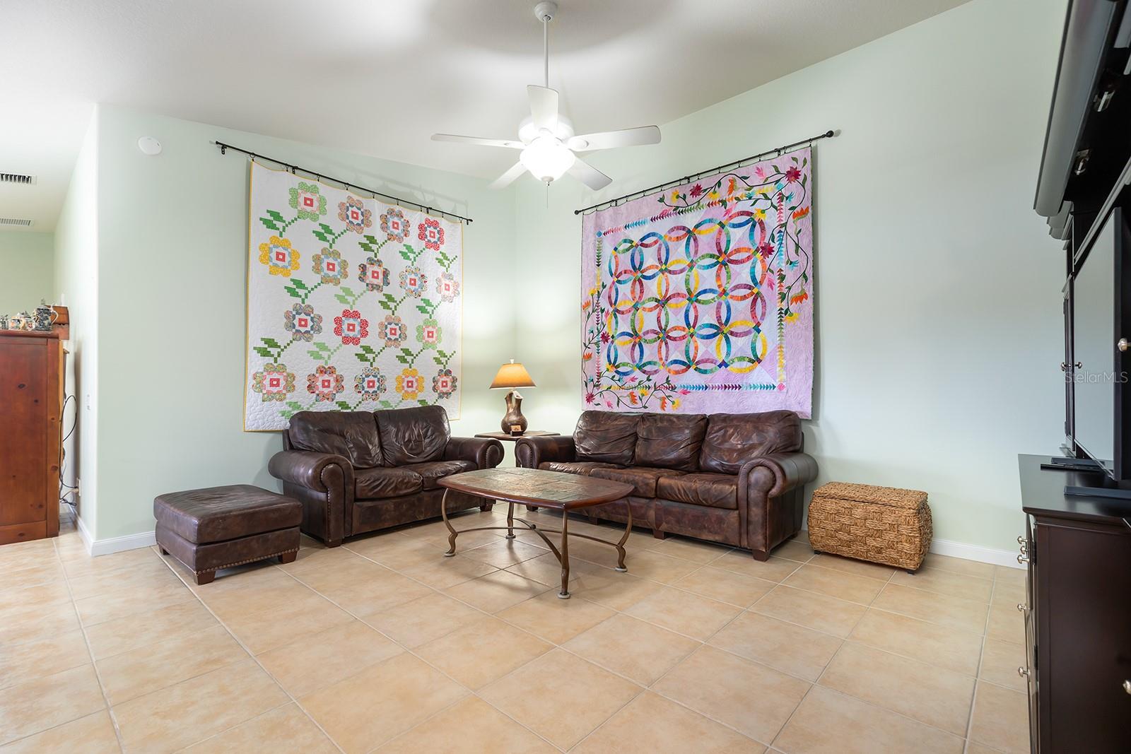 VILLAGEWALK/LK NONAD & 01 - Residential