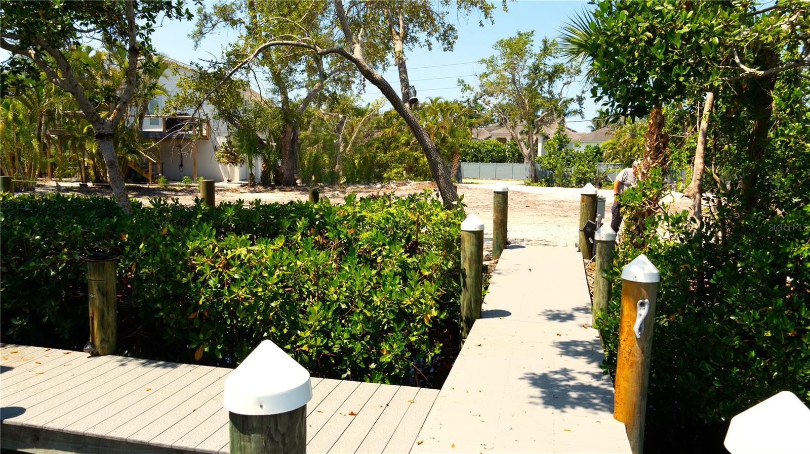 SIESTA PROPERTIES INC - Residential