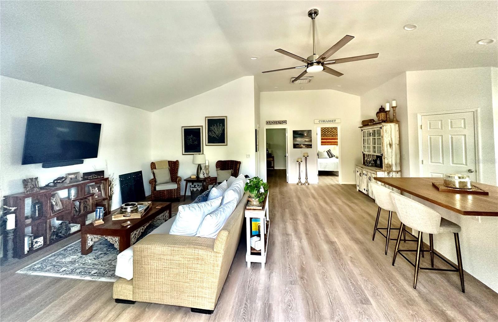 SIESTA PROPERTIES INC - Residential