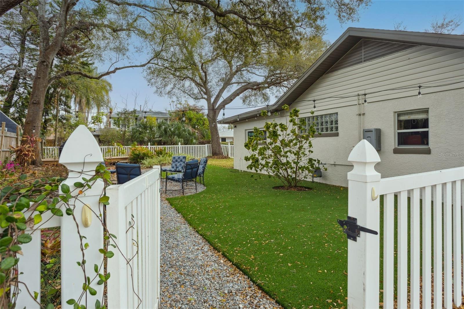 2603 N RIDGEWOOD AVENUE