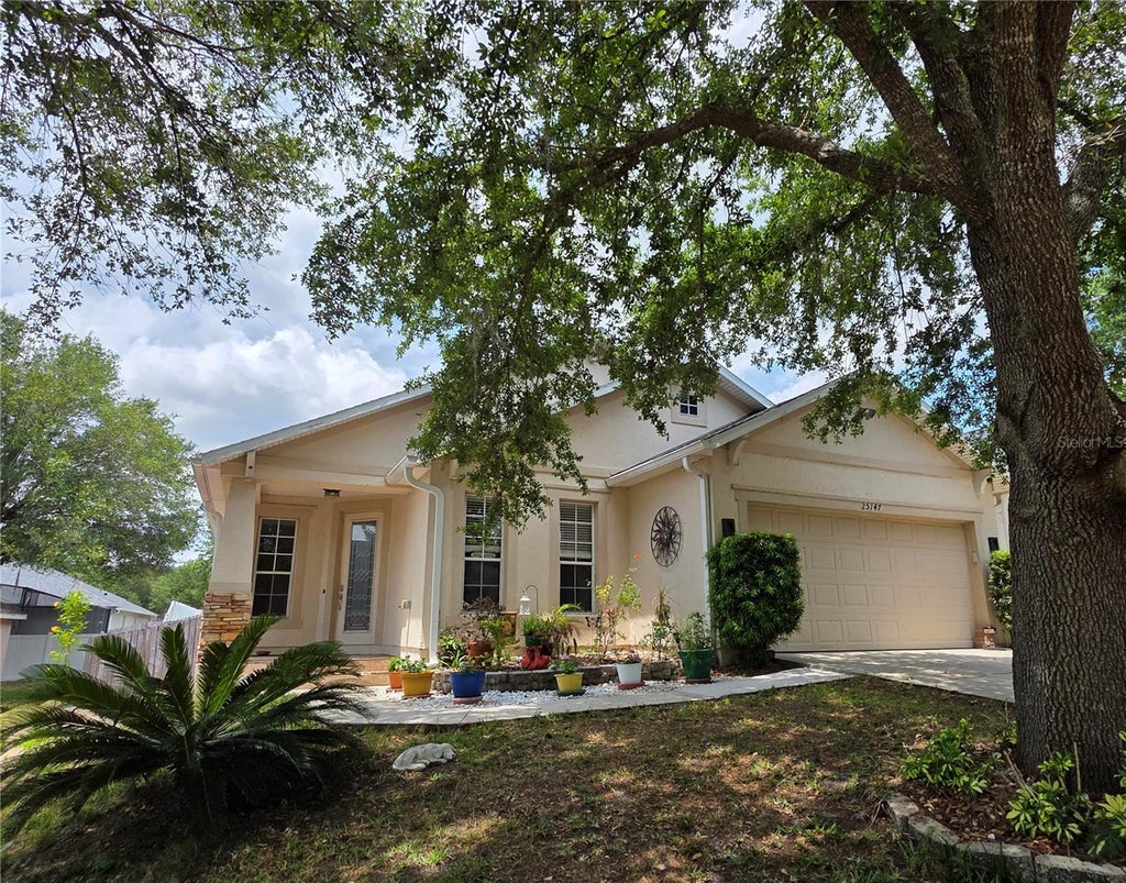 Photo of 25147 Ironwedge Drive, Sorrento, FL 32776 (MLS # A4695423)