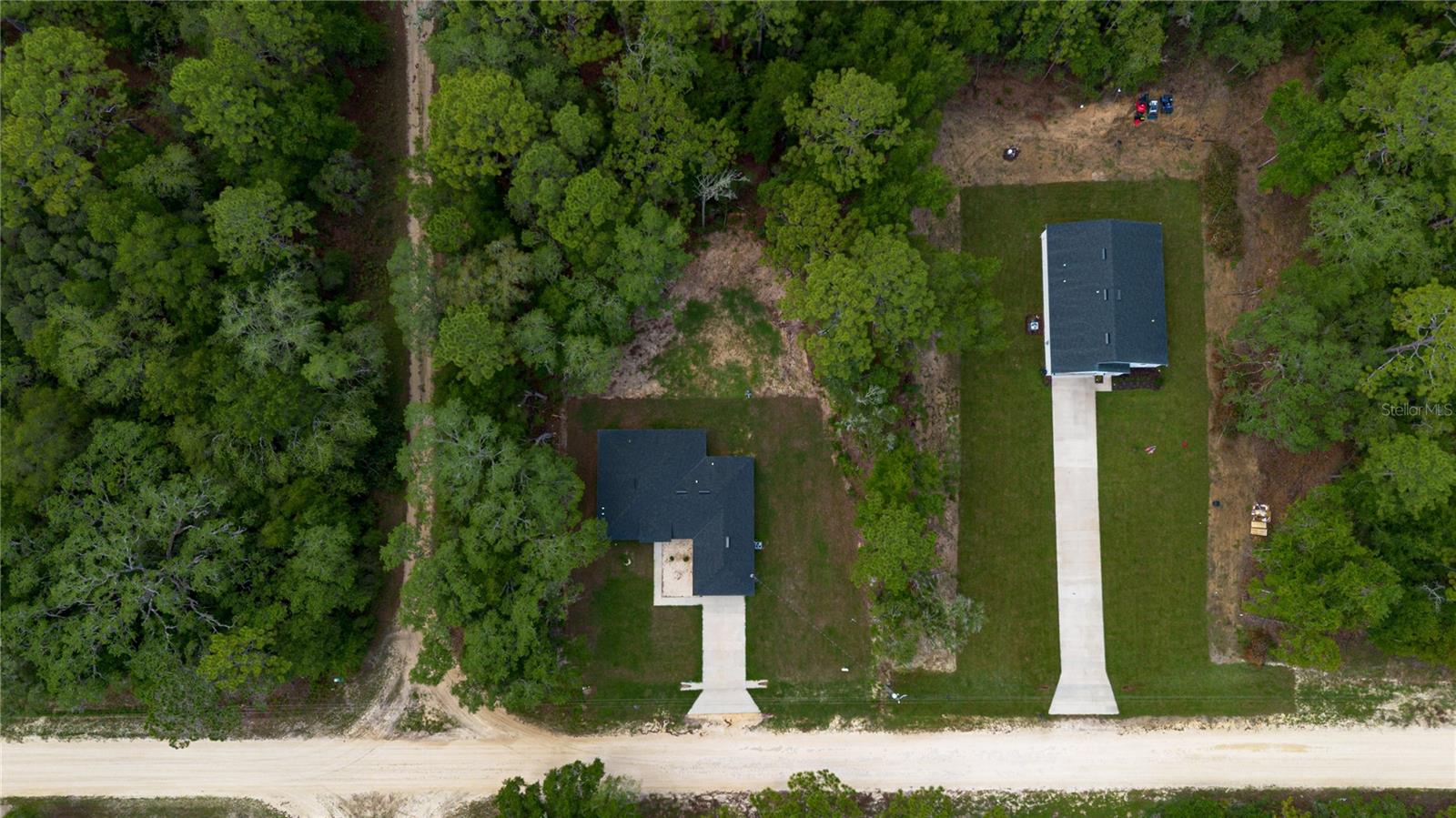 ROLLING HILLS - Residential