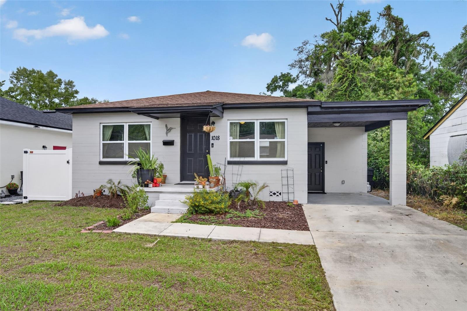 1018 MACK AVENUE