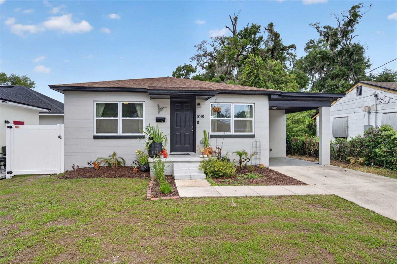 1018 MACK AVENUE