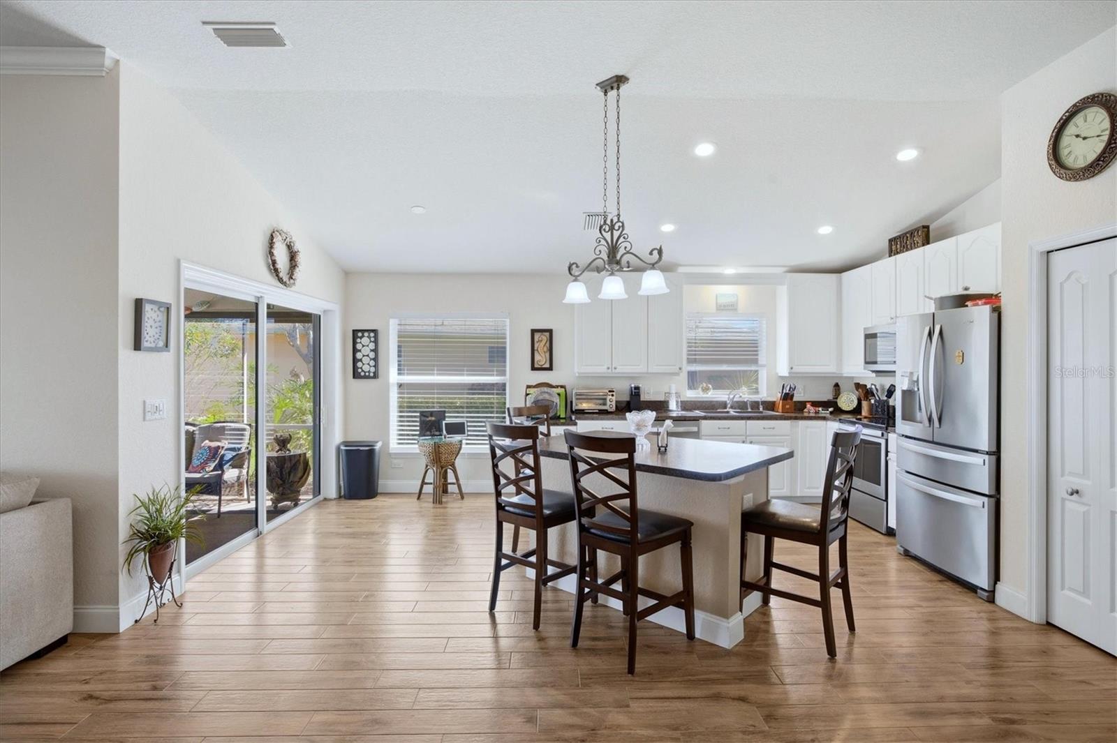 LAKESIDE PLANTATION - Residential