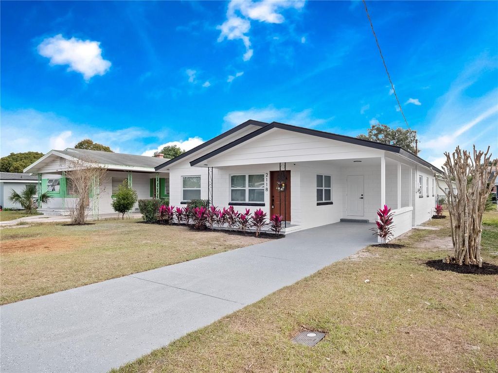 Photo of 2118 Edwin St, Winter Haven, FL 33881 (MLS # O6370466)